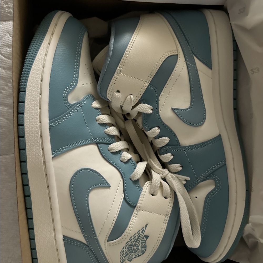Jordan Air 1 Mid Women's Sneakers - Light Blue and White - Picture 5 of 6